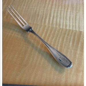 ALVIN Antique strawberry fork